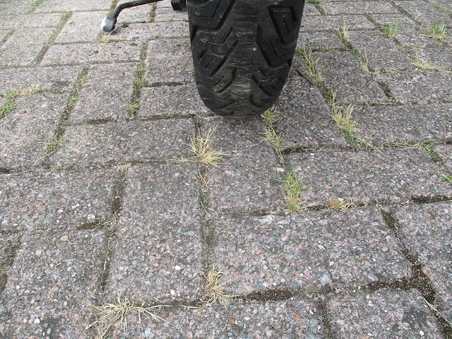 Sym - bromscooter - jet 14 - scooter - afbeelding 9 van  11