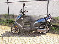 Sym - bromscooter - jet 4 rx injectie - scooter - afbeelding 1 van  11