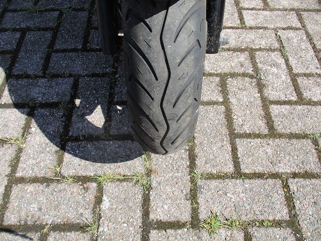 Sym - bromscooter - jet 4 rx injectie - scooter - afbeelding 6 van  11