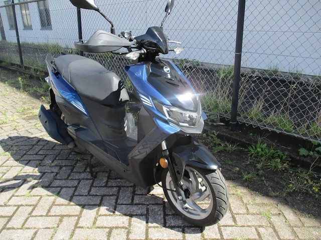 Sym - bromscooter - jet 4 rx injectie - scooter - afbeelding 7 van  11