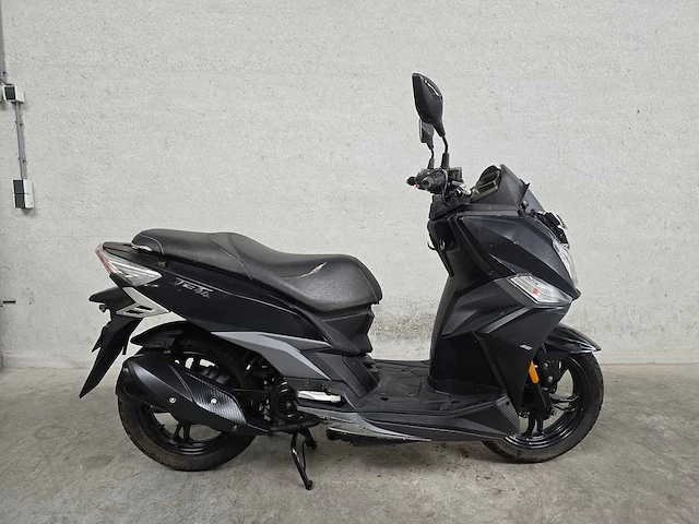 Sym - bromscooter - jet14 - 4t 45km uitvoering dxh75t - afbeelding 2 van  8