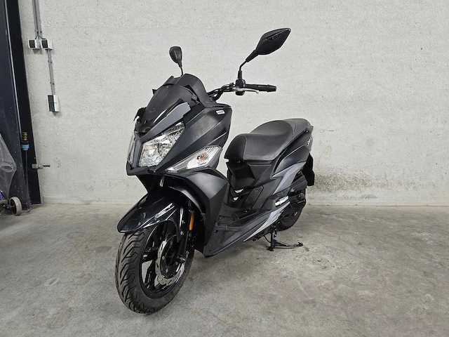 Sym - bromscooter - jet14 - 4t 45km uitvoering dxh75t - afbeelding 3 van  8