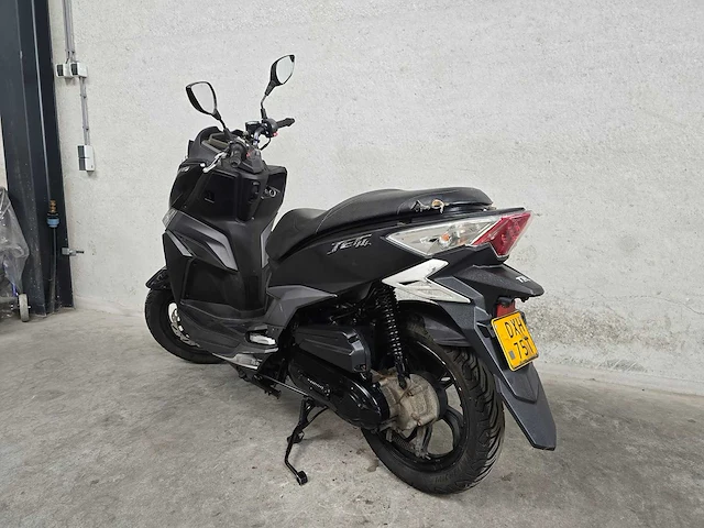 Sym - bromscooter - jet14 - 4t 45km uitvoering dxh75t - afbeelding 6 van  8