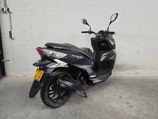 Sym - bromscooter - jet14 - 4t 45km uitvoering dxh75t - afbeelding 7 van  8