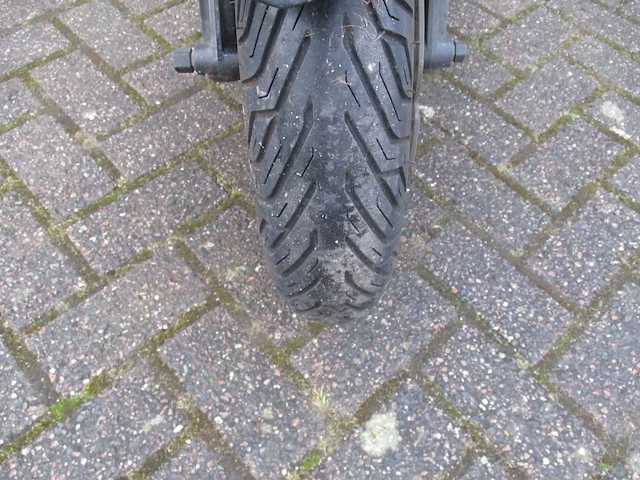 Sym - bromscooter - jet14 injectie - scooter - afbeelding 7 van  12
