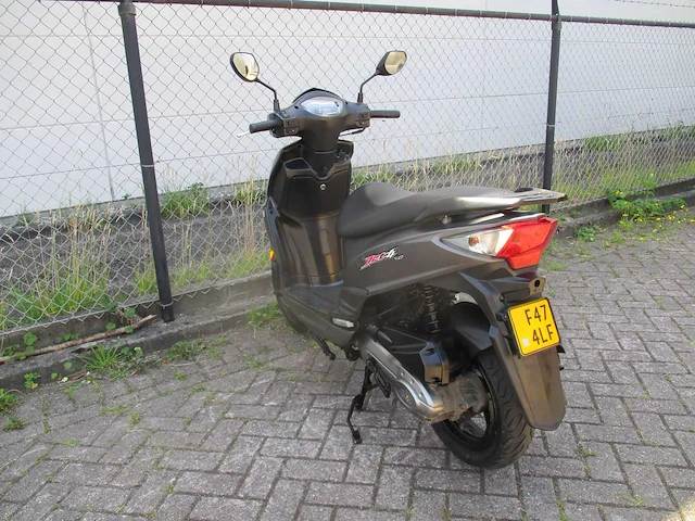 Sym - bromscooter - jet4 50 - scooter - afbeelding 2 van  11