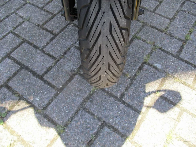 Sym - bromscooter - jet4 50 - scooter - afbeelding 6 van  11