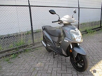 Sym - bromscooter - jet4 50 - scooter - afbeelding 7 van  11