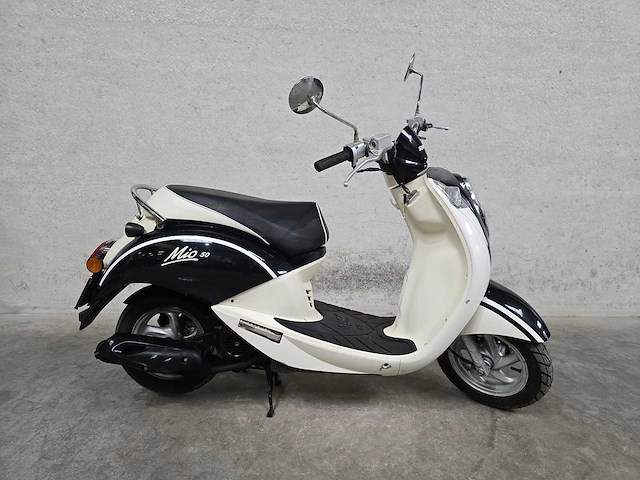 Sym - bromscooter - mio - 4t 45km uitvoering d044tl - afbeelding 2 van  7