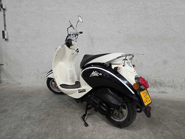 Sym - bromscooter - mio - 4t 45km uitvoering d044tl - afbeelding 6 van  7
