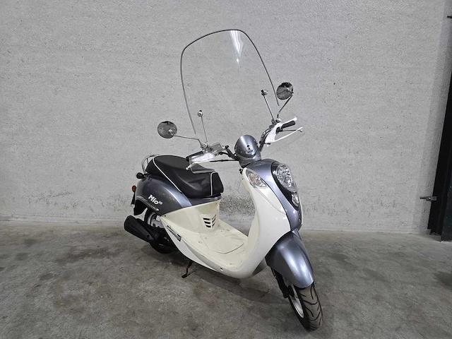 Sym - bromscooter - mio 50 - 4t 45km uitvoering dhd46l - afbeelding 4 van  7