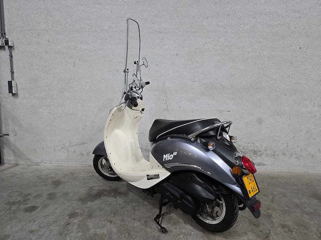 Sym - bromscooter - mio 50 - 4t 45km uitvoering dhd46l - afbeelding 6 van  7