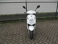 Sym - bromscooter - orbit 2 - scooter - afbeelding 5 van  11