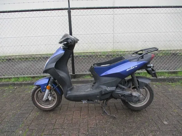 Sym - bromscooter - orbit 50 - scooter - afbeelding 1 van  9