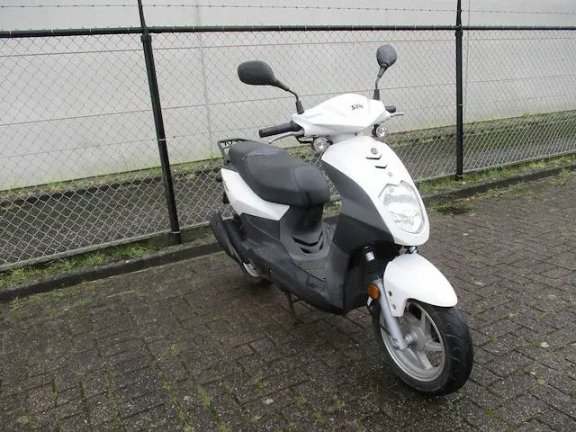 Sym - bromscooter - orbit 50 - scooter - afbeelding 6 van  9
