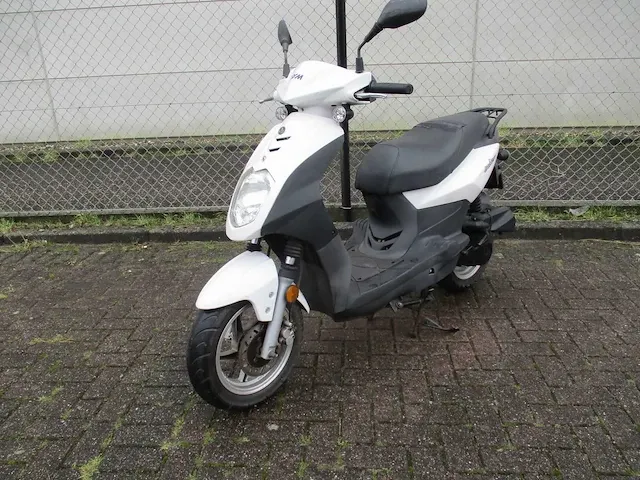 Sym - bromscooter - orbit 50 - scooter - afbeelding 8 van  9