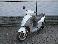 Sym - bromscooter - orbit 50 - scooter - afbeelding 4 van  11