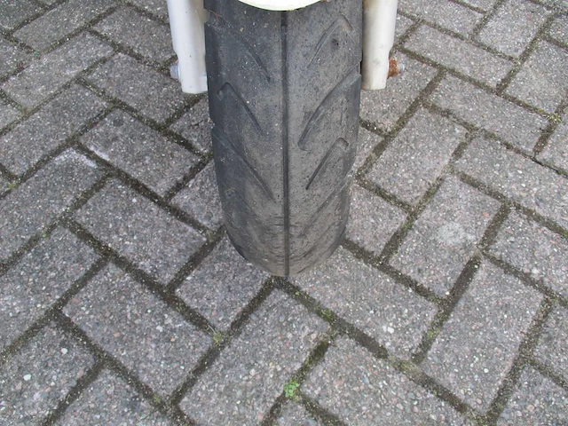 Sym - bromscooter - orbit 50 - scooter - afbeelding 6 van  11