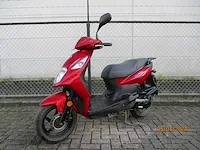 Sym - bromscooter - orbit 50 ii - scooter - afbeelding 2 van  9