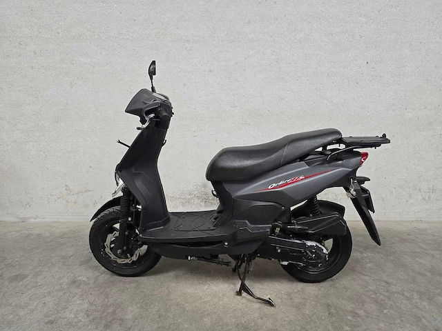 Sym - bromscooter - orbit ii - 4t 45km uitvoering dph79k - afbeelding 1 van  7