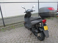 Sym - bromscooter - orbit ii 50 - scooter - afbeelding 2 van  11