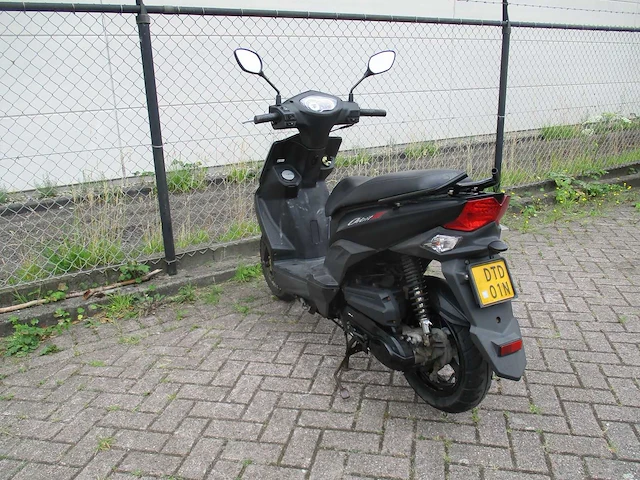 Sym - bromscooter - orbit iii - scooter - afbeelding 2 van  13