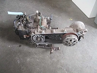 Sym - bromscooter - orbit iii - scooter - afbeelding 5 van  13