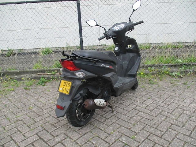 Sym - bromscooter - orbit iii - scooter - afbeelding 11 van  13