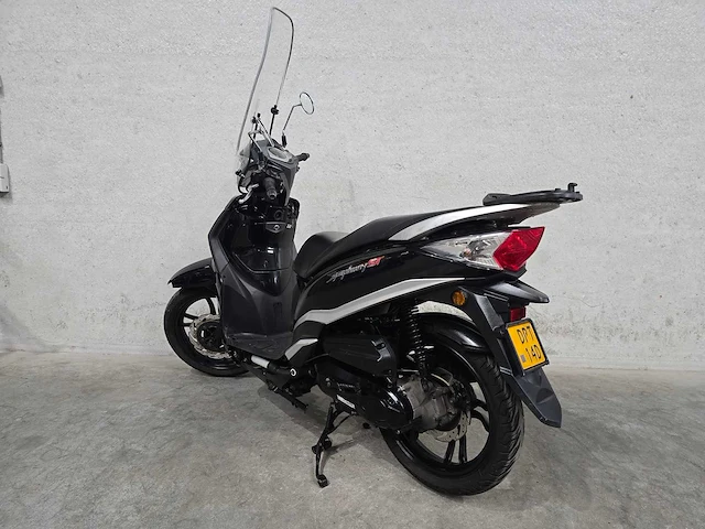 Sym - bromscooter - symphony st - 4t 45km uitvoering dpt14d - afbeelding 6 van  7