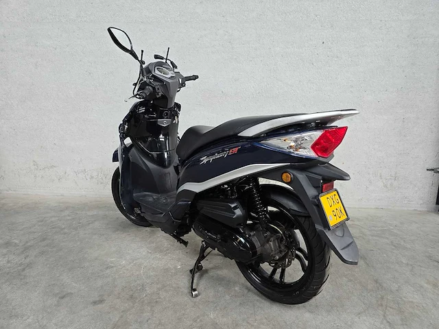 Sym - bromscooter - symphony st - 4t 45km uitvoering dxg90k - afbeelding 5 van  8