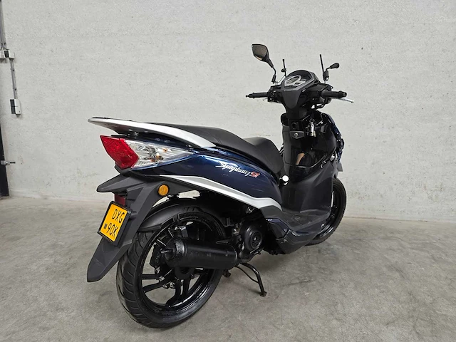 Sym - bromscooter - symphony st - 4t 45km uitvoering dxg90k - afbeelding 6 van  8
