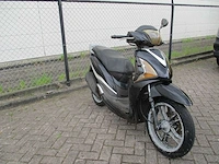 Sym - bromscooter - symphony st - scooter - afbeelding 7 van  11
