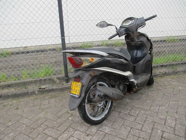Sym - bromscooter - symphony st - scooter - afbeelding 9 van  11