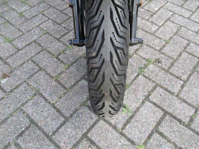 Sym - bromscooter - symphony st e5 injectie - scooter - afbeelding 6 van  11