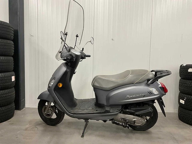 Sym - orbit ll - snorscooter - afbeelding 1 van  11