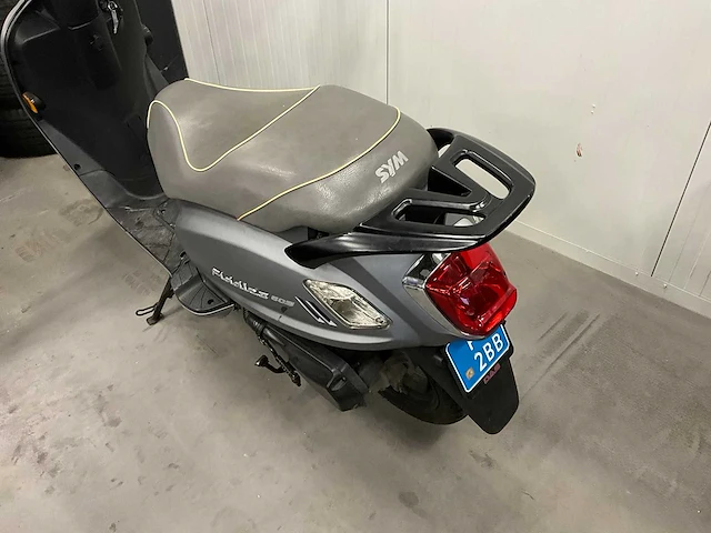 Sym - orbit ll - snorscooter - afbeelding 8 van  11