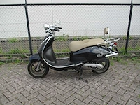 Sym - snorscooter - allo - scooter - afbeelding 1 van  11