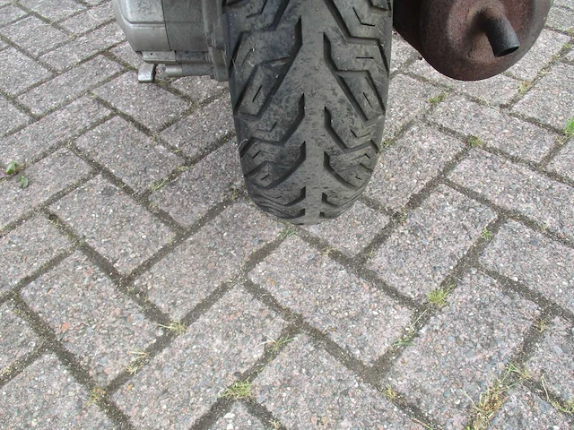 Sym - snorscooter - allo - scooter - afbeelding 11 van  11