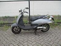 Sym - snorscooter - allo - scooter - afbeelding 1 van  11
