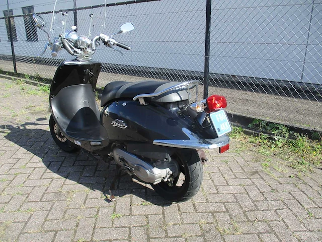 Sym - snorscooter - allo - scooter - afbeelding 2 van  11