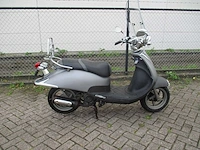Sym - snorscooter - allo - scooter - afbeelding 8 van  11