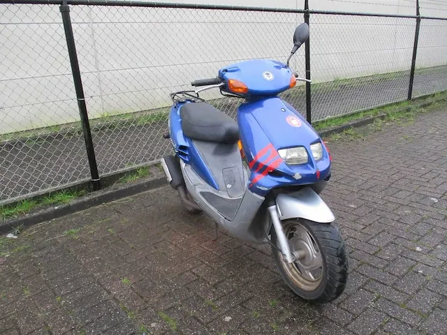 Sym - snorscooter - basix 2 tact - scooter - afbeelding 4 van  9