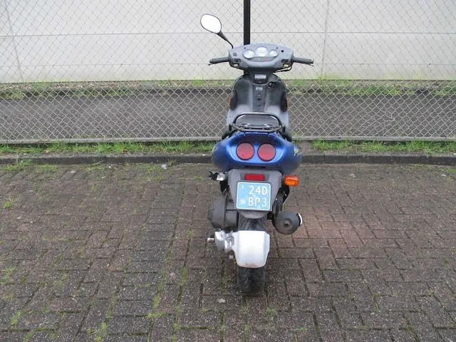 Sym - snorscooter - basix 2 tact - scooter - afbeelding 7 van  9