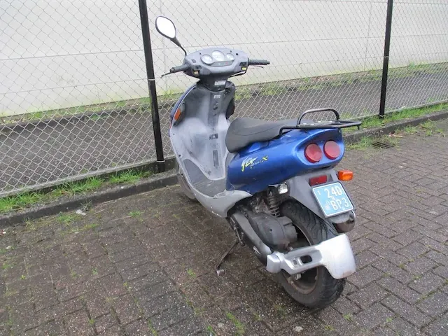 Sym - snorscooter - basix 2 tact - scooter - afbeelding 8 van  9