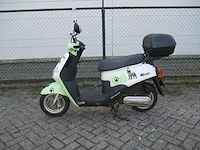 Sym - snorscooter - e-virid - e-scooter - afbeelding 1 van  11