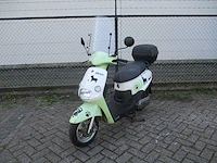 Sym - snorscooter - e-virid - e-scooter - afbeelding 4 van  11