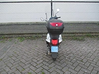 Sym - snorscooter - e-virid - e-scooter - afbeelding 10 van  11