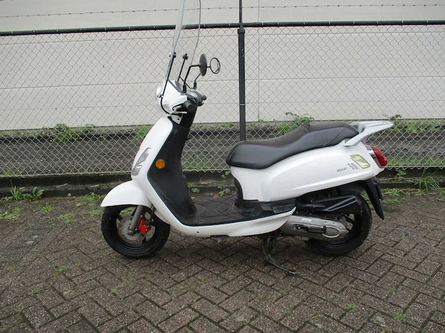 Sym - snorscooter - fiddle 50 s - scooter - afbeelding 1 van  11