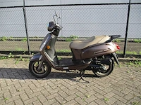 Sym - snorscooter - fiddle 50 s - scooter - afbeelding 1 van  11