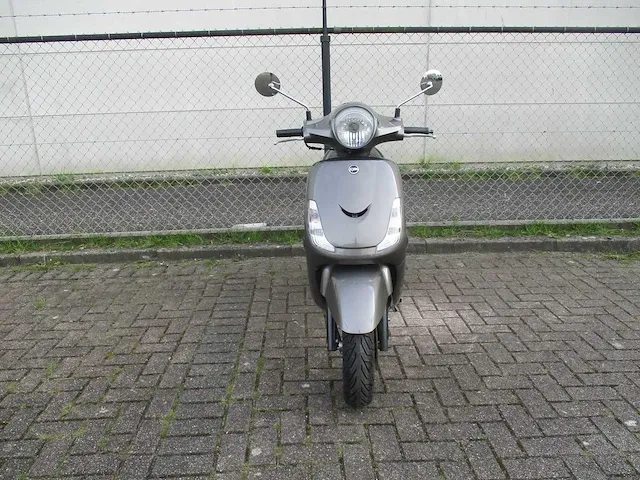 Sym - snorscooter - fiddle ii - scooter - afbeelding 5 van  11